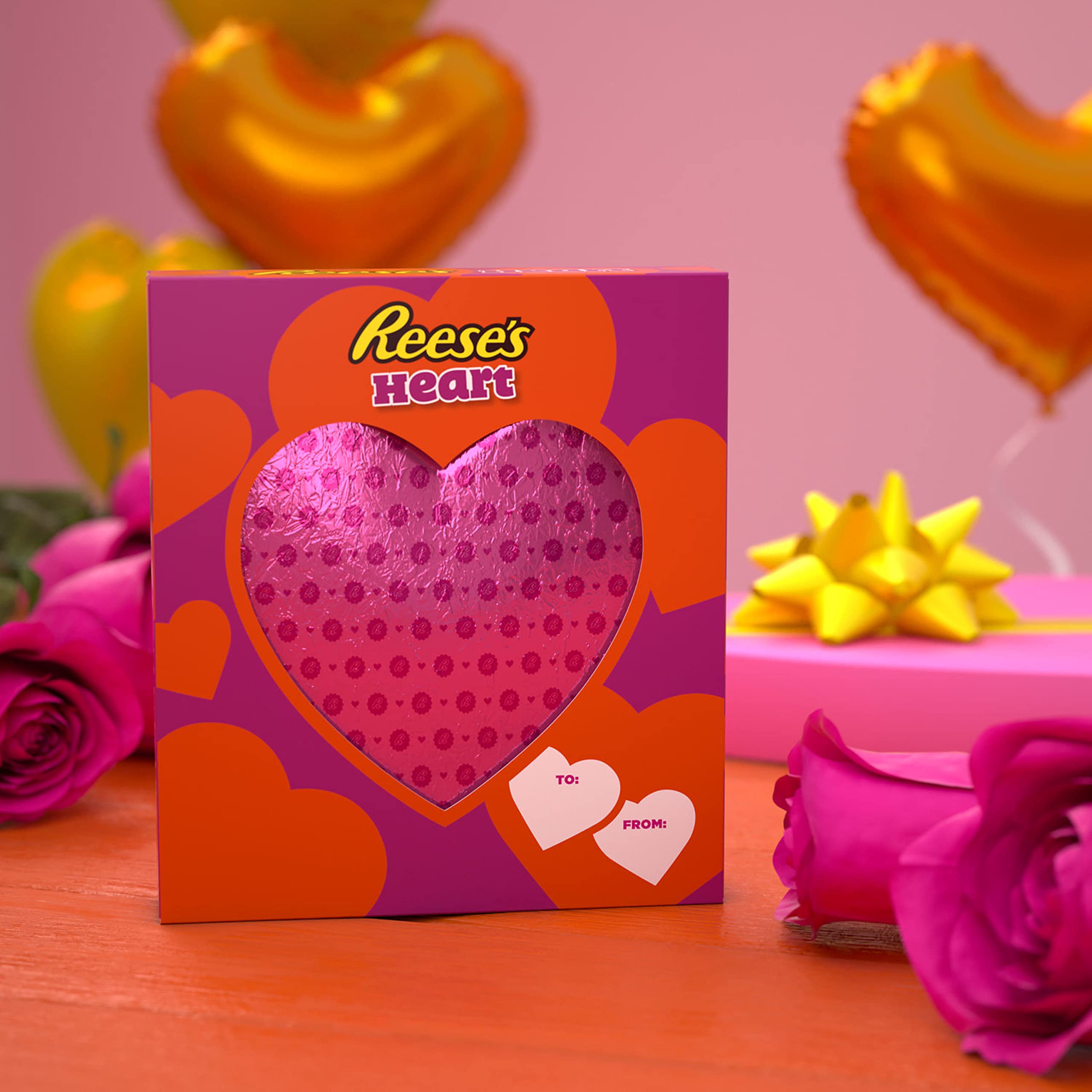 Premium REESE'S Milk Chocolate Peanut Butter Heart, Valentine's Candy Gift Box, 5 oz